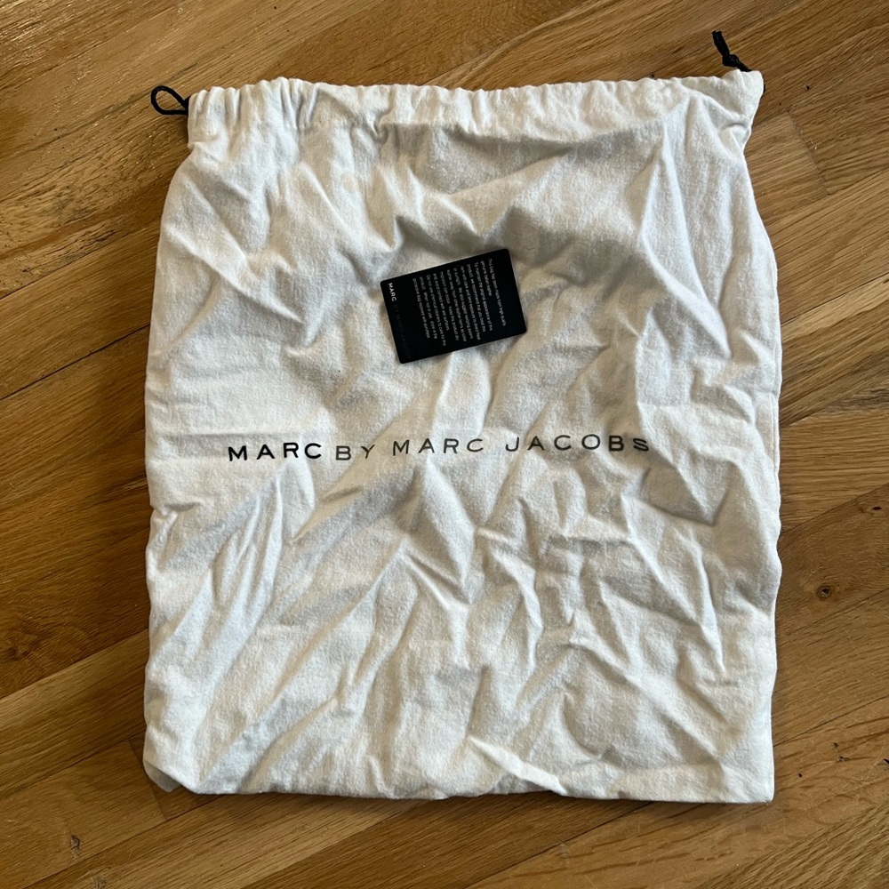 MARC JACOBS SATCHEL BAG - Picture 2 of 5